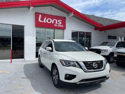Used 2020 Nissan Pathfinder SV FWD image 7