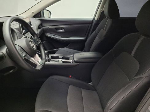 Used 2024 Nissan Sentra SV FWD image 17