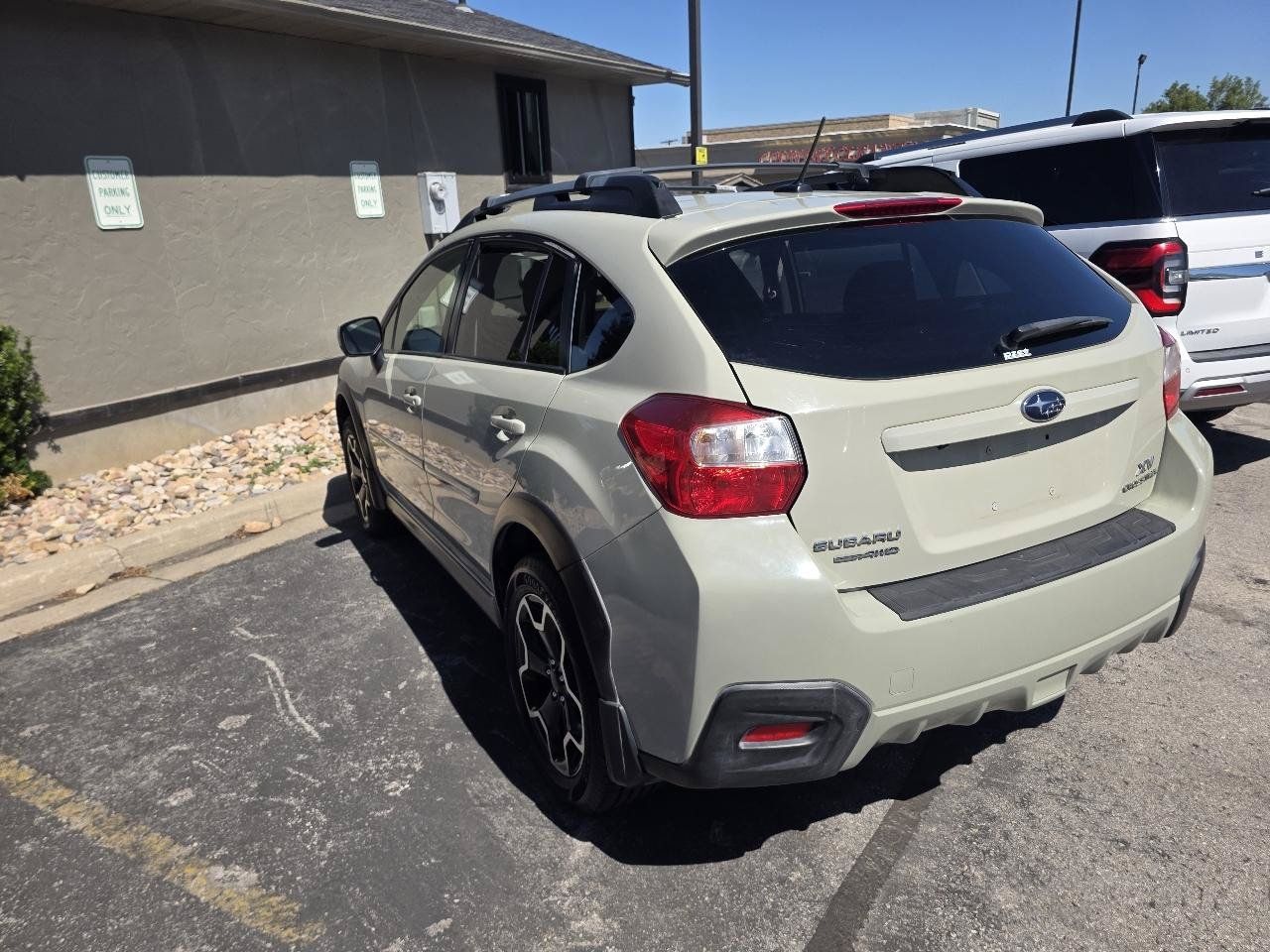 Used 2014 Subaru Crosstrek 2.0i Premium AWD/4WD image 5