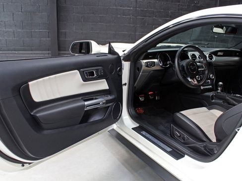 Used 2015 Ford Mustang 50 Years RWD image 30