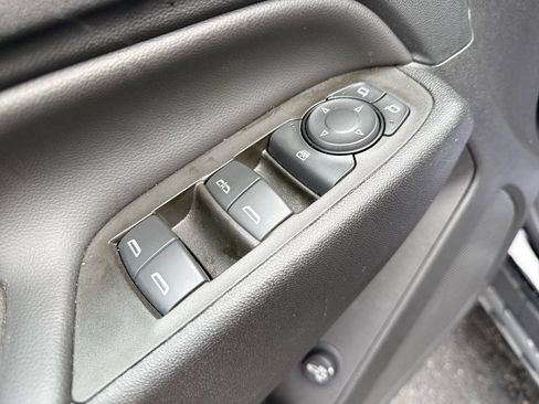 Used 2024 Chevrolet Equinox LT w/ LPO, Floor Liner Package FWD image 13