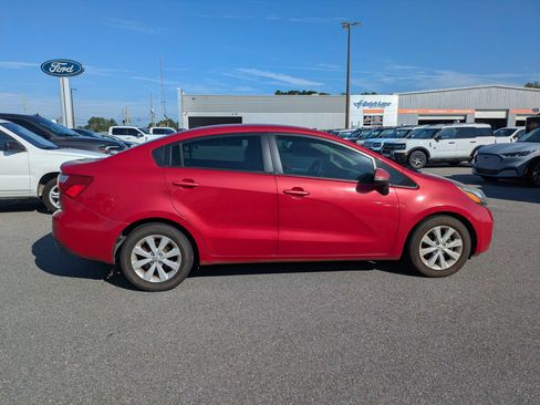 Used 2013 Kia Rio EX w/ Convenience Pkg FWD image 3