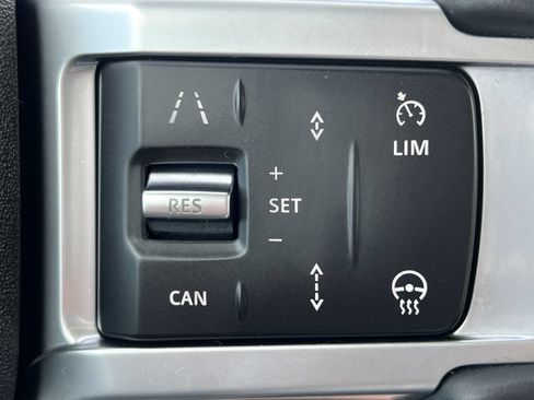 Used 2024 Land Rover Discovery S AWD/4WD image 23