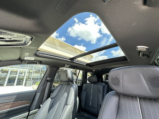 Certified 2026 Cadillac Vistiq Sport AWD/4WD image 29