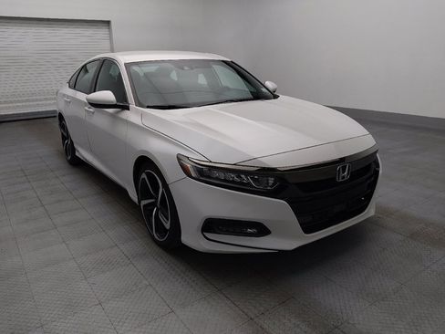 Used 2018 Honda Accord Sport image 13
