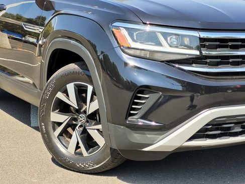 Used 2023 Volkswagen Atlas Cross Sport SE FWD image 4