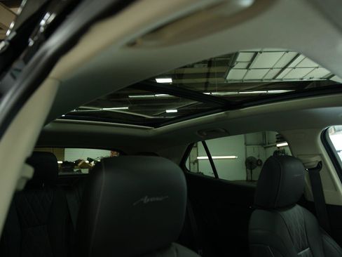 Used 2023 Buick Envision Avenir AWD/4WD image 22