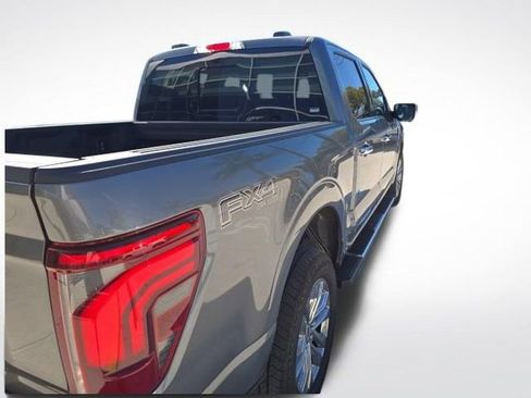 Used 2025 Ford F150 Lariat w/ Equipment Group 501A Mid image 4