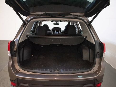 Used 2023 Subaru Forester Premium AWD/4WD image 25