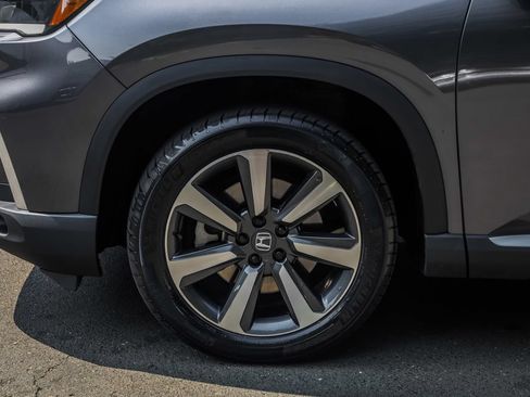 Used 2023 Honda Pilot Touring image 14
