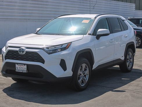 Used 2024 Toyota RAV4 LE image 6