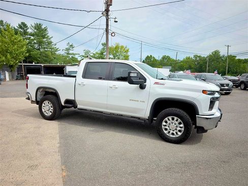 Used 2021 Chevrolet Silverado 2500 LT w/ Z71 Off-Road Package AWD/4WD image 5