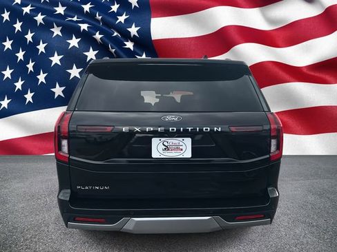 New 2026 Ford Expedition Platinum w/ Platinum Ultimate Package AWD/4WD image 5