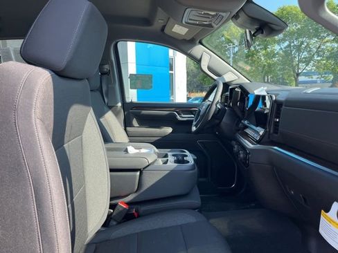 New 2026 Chevrolet Silverado 1500 LT image 17