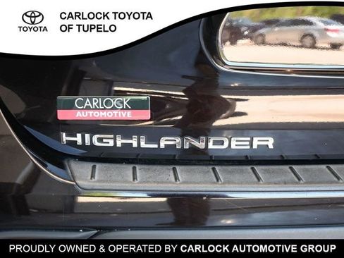 Used 2022 Toyota Highlander L image 34