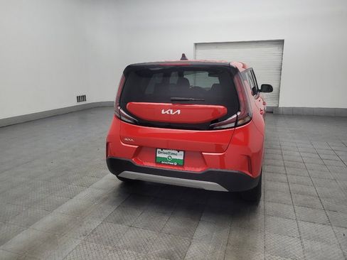 Used 2023 Kia Soul LX FWD image 7