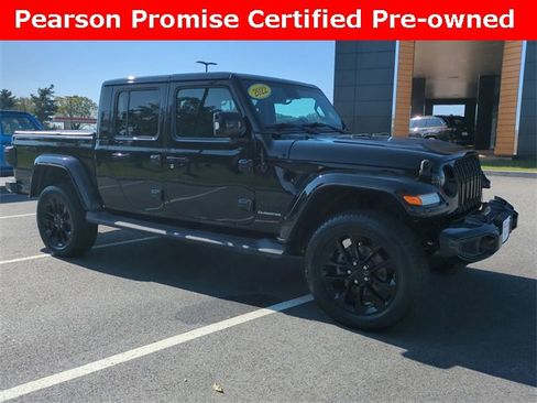 Used 2022 Jeep Gladiator Overland image 2