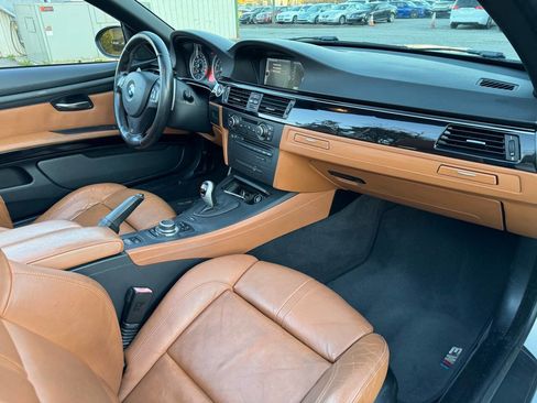 Used 2012 BMW M3 Convertible image 25