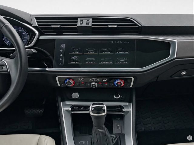 Used 2020 Audi Q3 2.0T Premium Plus AWD/4WD image 13