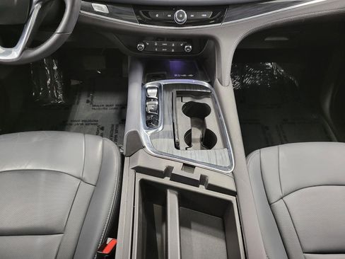 Used 2023 Buick Enclave Essence w/ Experience Buick Package AWD/4WD image 18