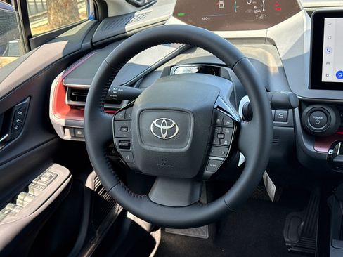 New 2026 Toyota Prius Plug-In Hybrid FWD image 20