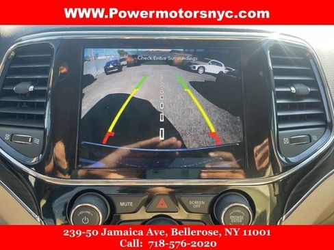 Used 2021 Jeep Grand Cherokee Limited w/ Luxury Group II image 19