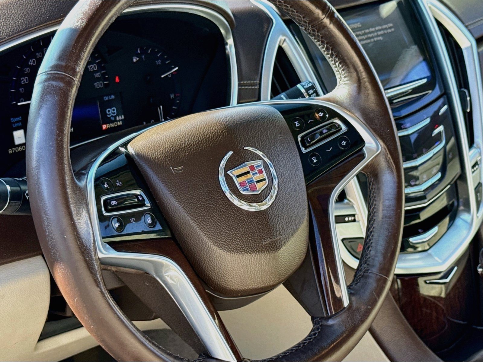 Used 2015 Cadillac SRX Luxury AWD/4WD image 13