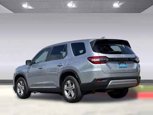 Certified 2024 Honda Pilot EX-L image 3