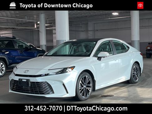 Used 2025 Toyota Camry XLE w/ Premium Plus Package AWD/4WD image 3