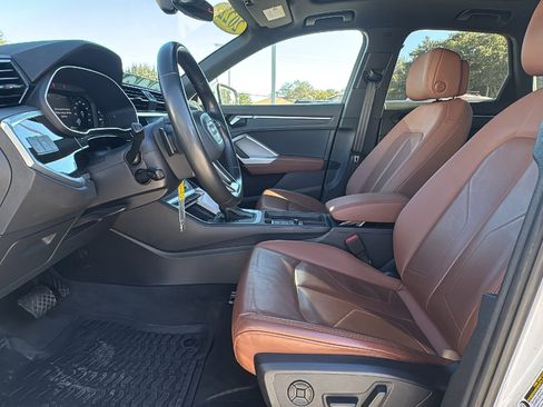 Used 2022 Audi Q3 2.0T Premium Plus image 9