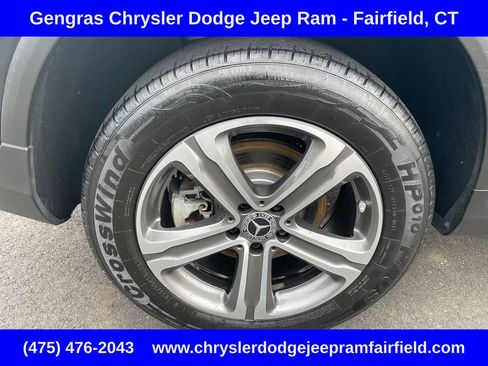 Used 2019 Mercedes-Benz GLC 300 4MATIC image 10