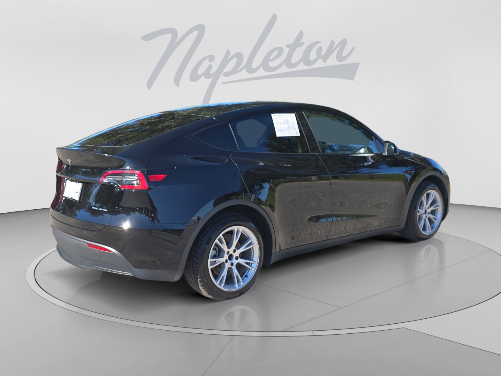 Used 2024 Tesla Model Y Long Range AWD/4WD image 6