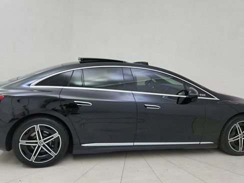 Used 2023 Mercedes-Benz EQE 500 500 Sedan image 6