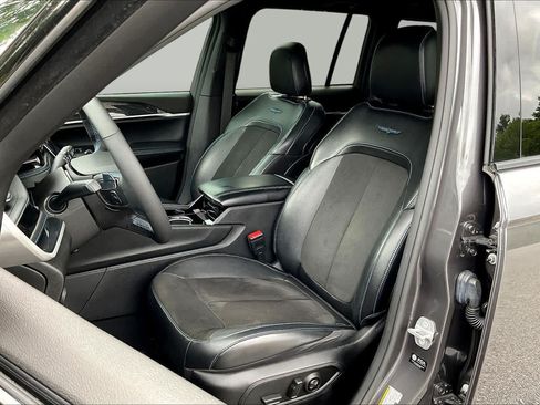 Used 2022 Jeep Grand Cherokee Trailhawk AWD/4WD image 15