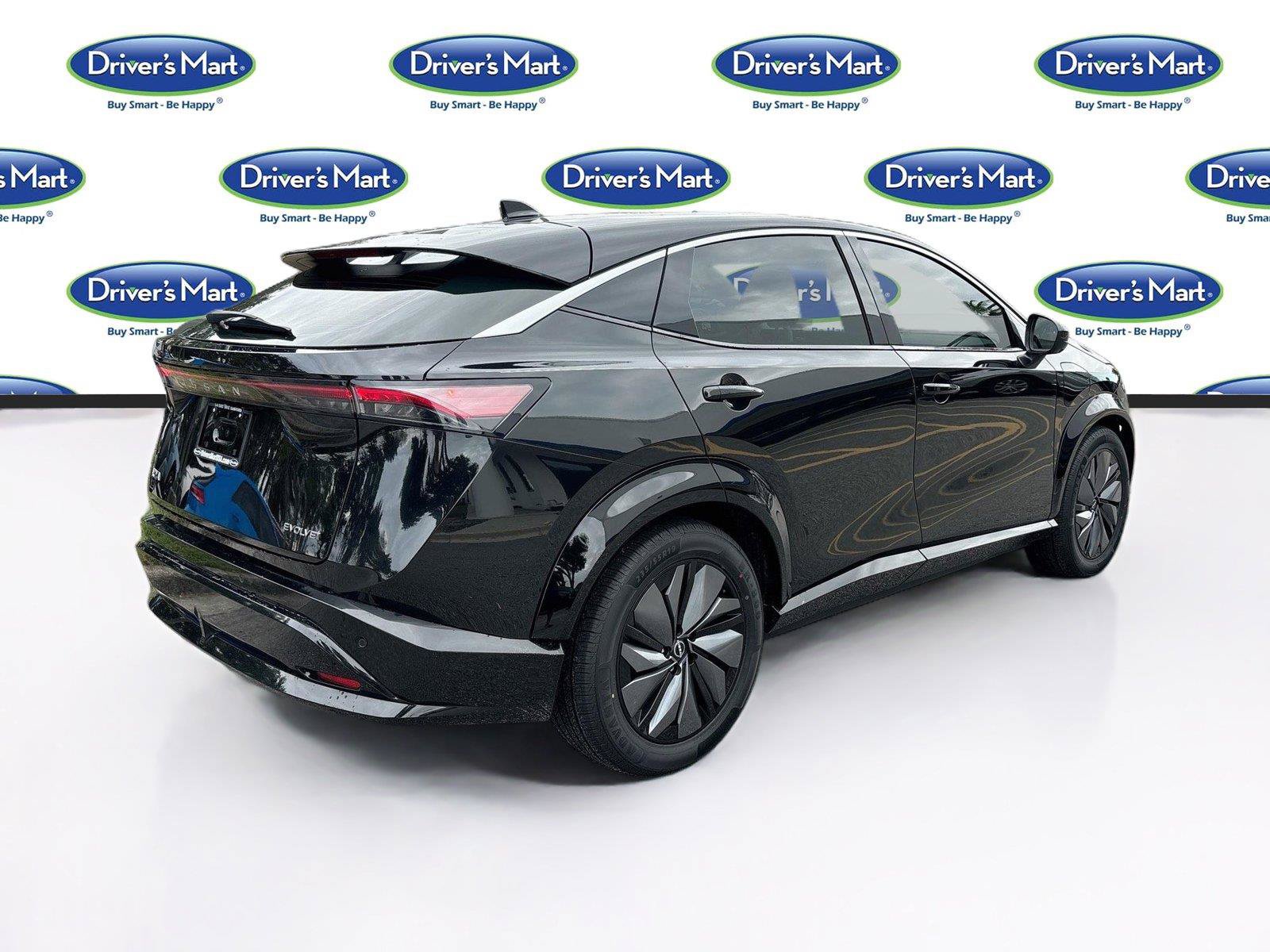 Used 2023 Nissan Ariya FWD image 7