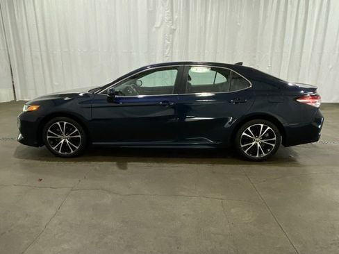 Used 2020 Toyota Camry SE image 7