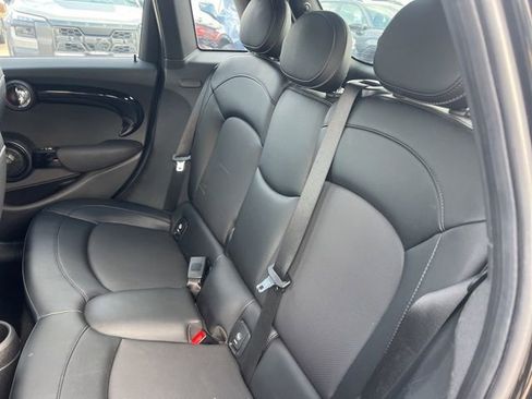 Used 2016 MINI Cooper S image 8