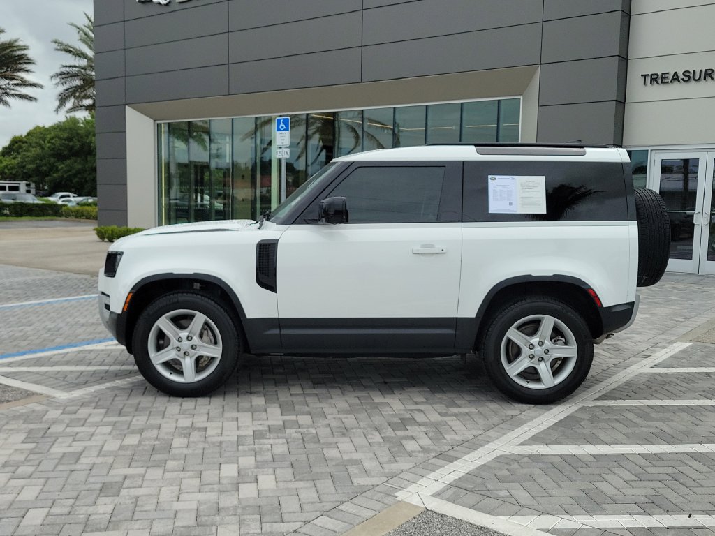 Certified 2023 Land Rover Defender 90 SE AWD/4WD image 2