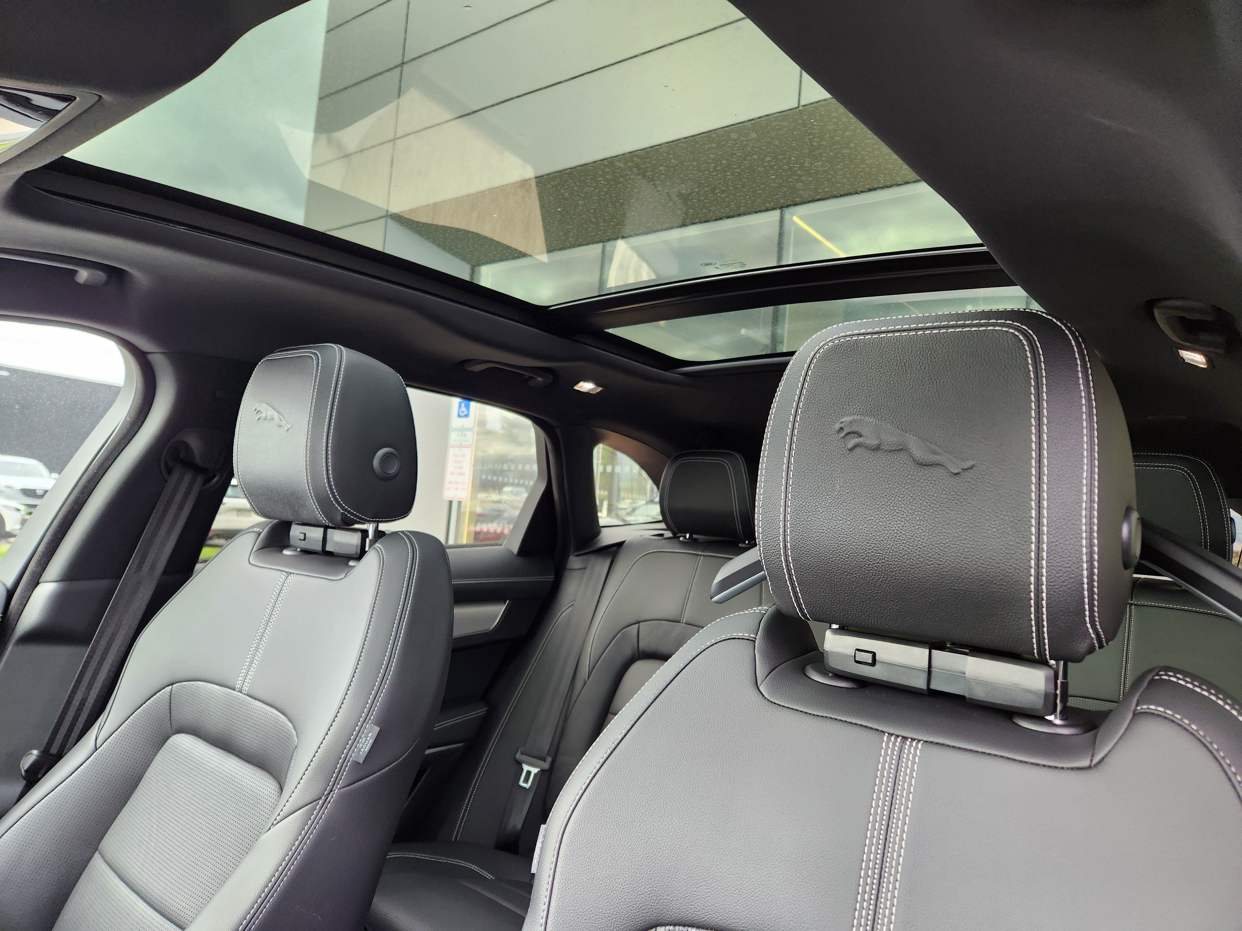 Certified 2025 Jaguar F-PACE R-Dynamic S AWD/4WD image 12