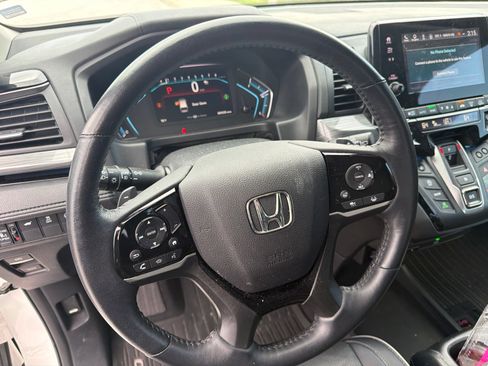 Used 2023 Honda Odyssey Elite image 15