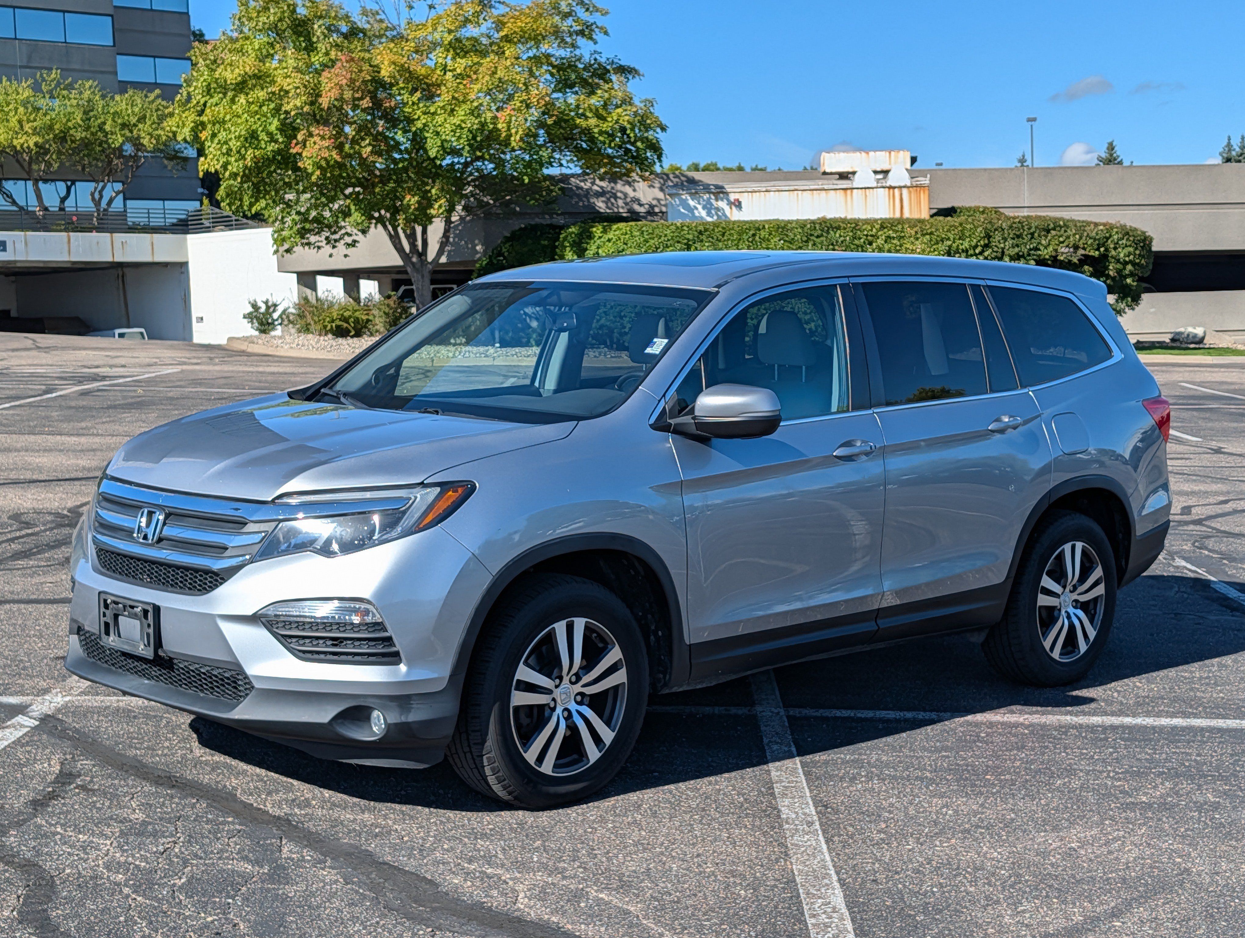 Used 2016 Honda Pilot EX-L image 2