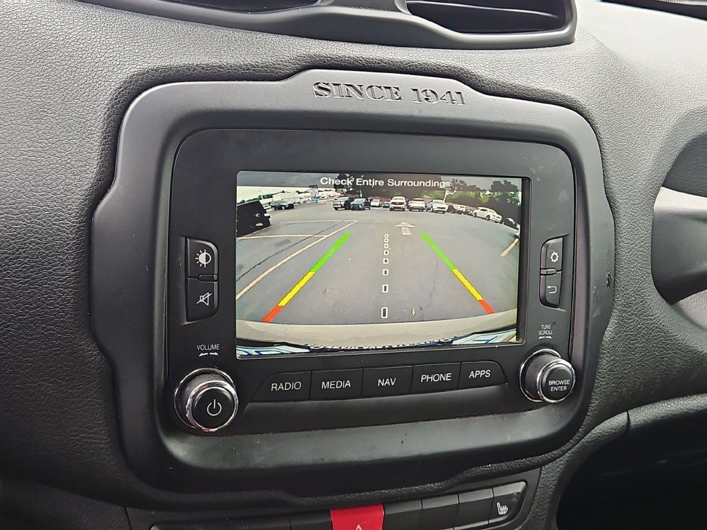 Used 2016 Jeep Renegade Trailhawk AWD/4WD image 32