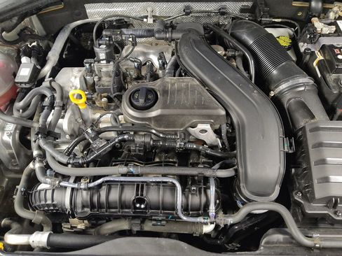 Used 2024 Volkswagen Jetta SE FWD image 30