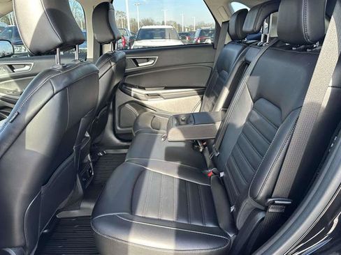 Used 2024 Ford Edge SEL w/ Convenience Package image 12
