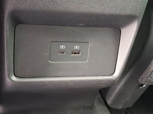 Used 2023 Nissan Rogue SV FWD image 11