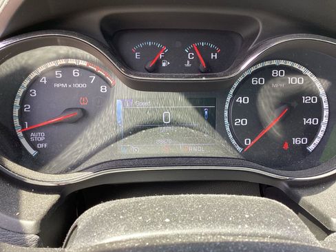 Used 2018 Chevrolet Cruze LT w/ Sun And Sound Package FWD image 7