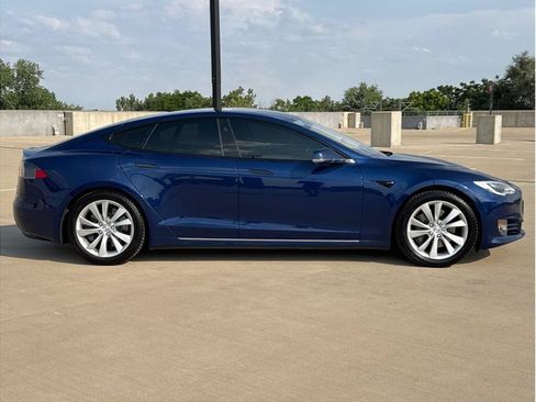 Used 2017 Tesla Model S 90D AWD/4WD image 9