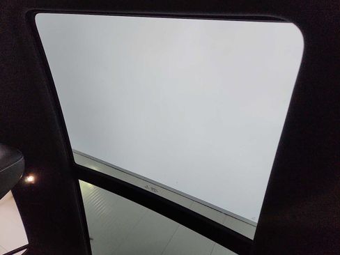 Used 2020 Volkswagen Atlas Cross Sport SE w/ Panoramic Sunroof Package image 14