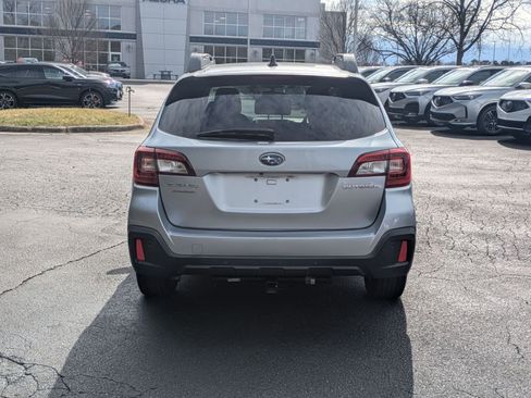 Used 2019 Subaru Outback 2.5i Limited image 6