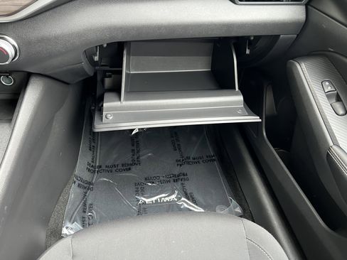 Used 2025 Nissan Altima 2.5 SV image 34